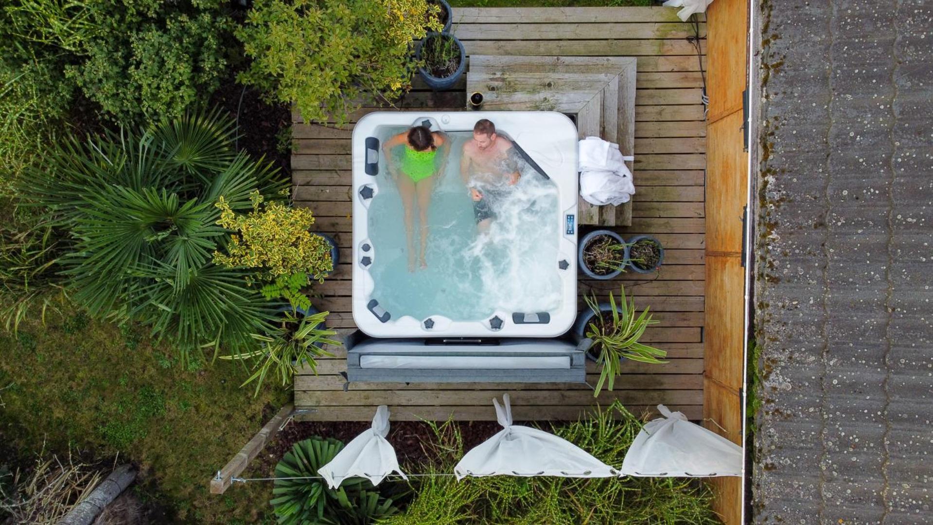 Kaebane 85, Lodge Avec Spa Au Bord De L'Eau Prouilly Dış mekan fotoğraf